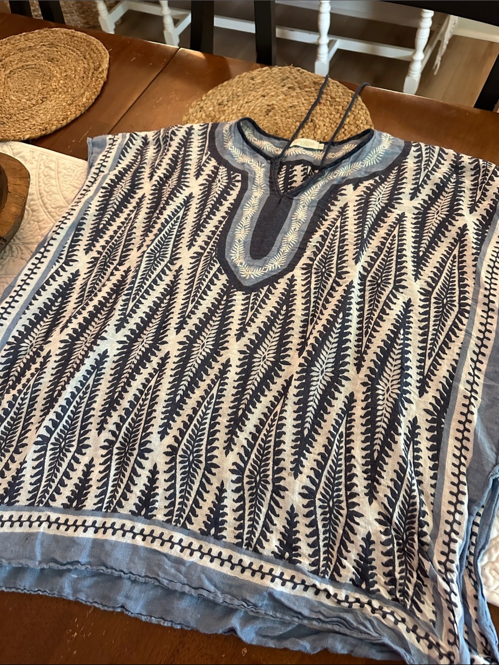 Flowy blue and white Spartina top/coverup, one size, great condition